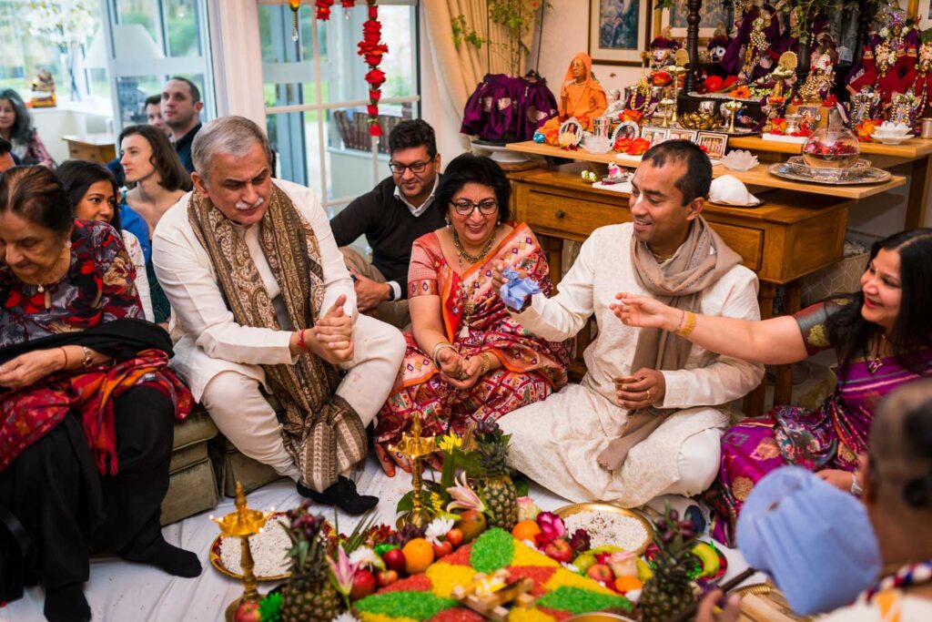 A memorable naming ceremony that brings family together with blessings and food indian hindu naming ceremony photography namkaran service 25